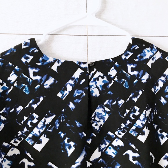 Black Blue Graphic Print Shift Dress - Picture 8 of 8